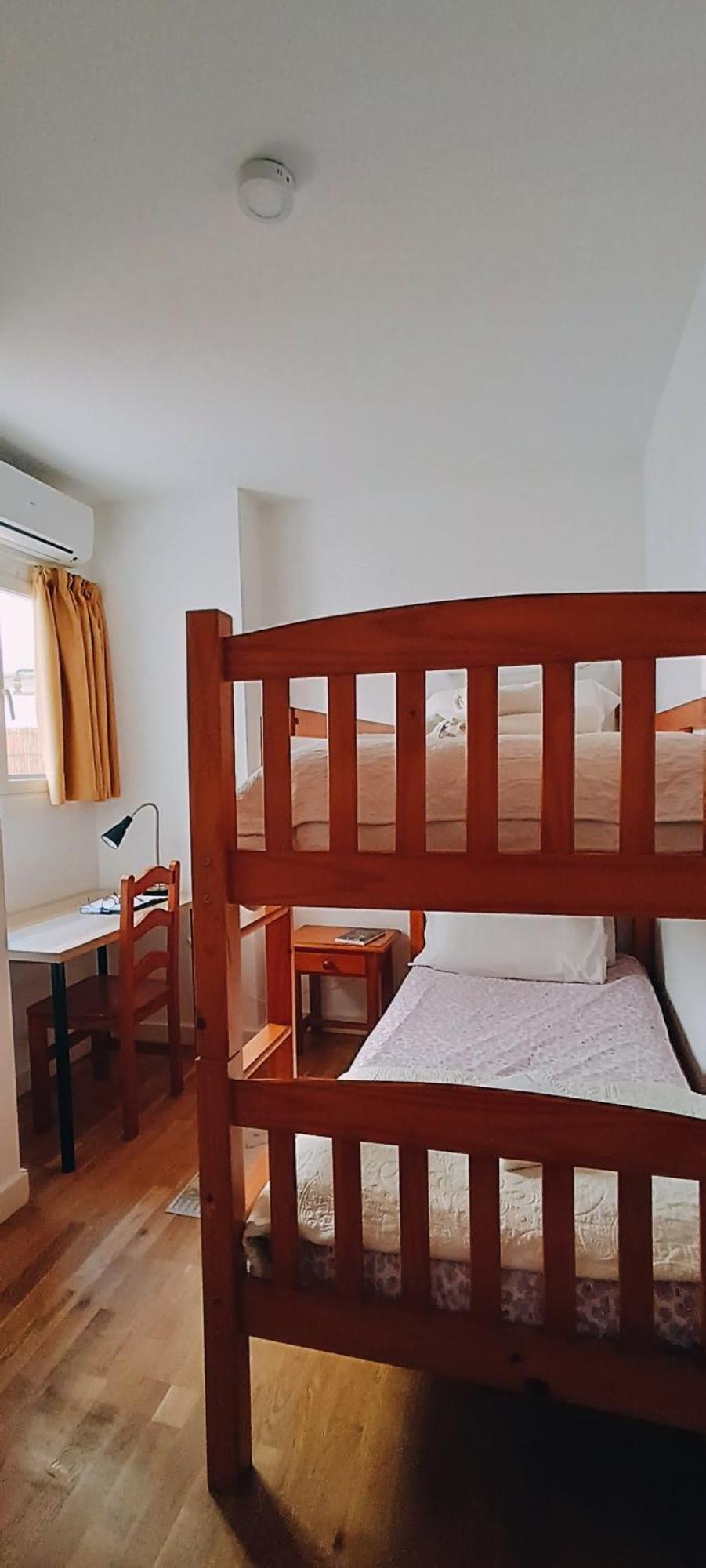 Bolivia Beach Apartments Малага Екстериор снимка