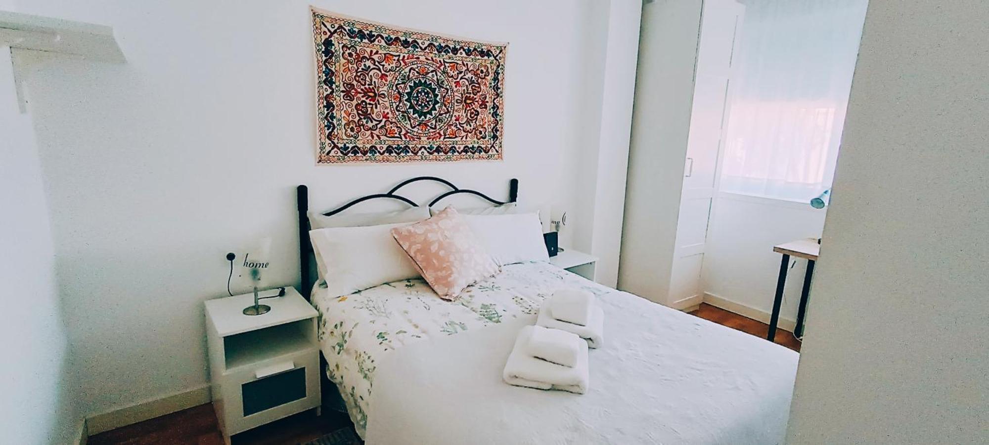 Bolivia Beach Apartments Малага Екстериор снимка