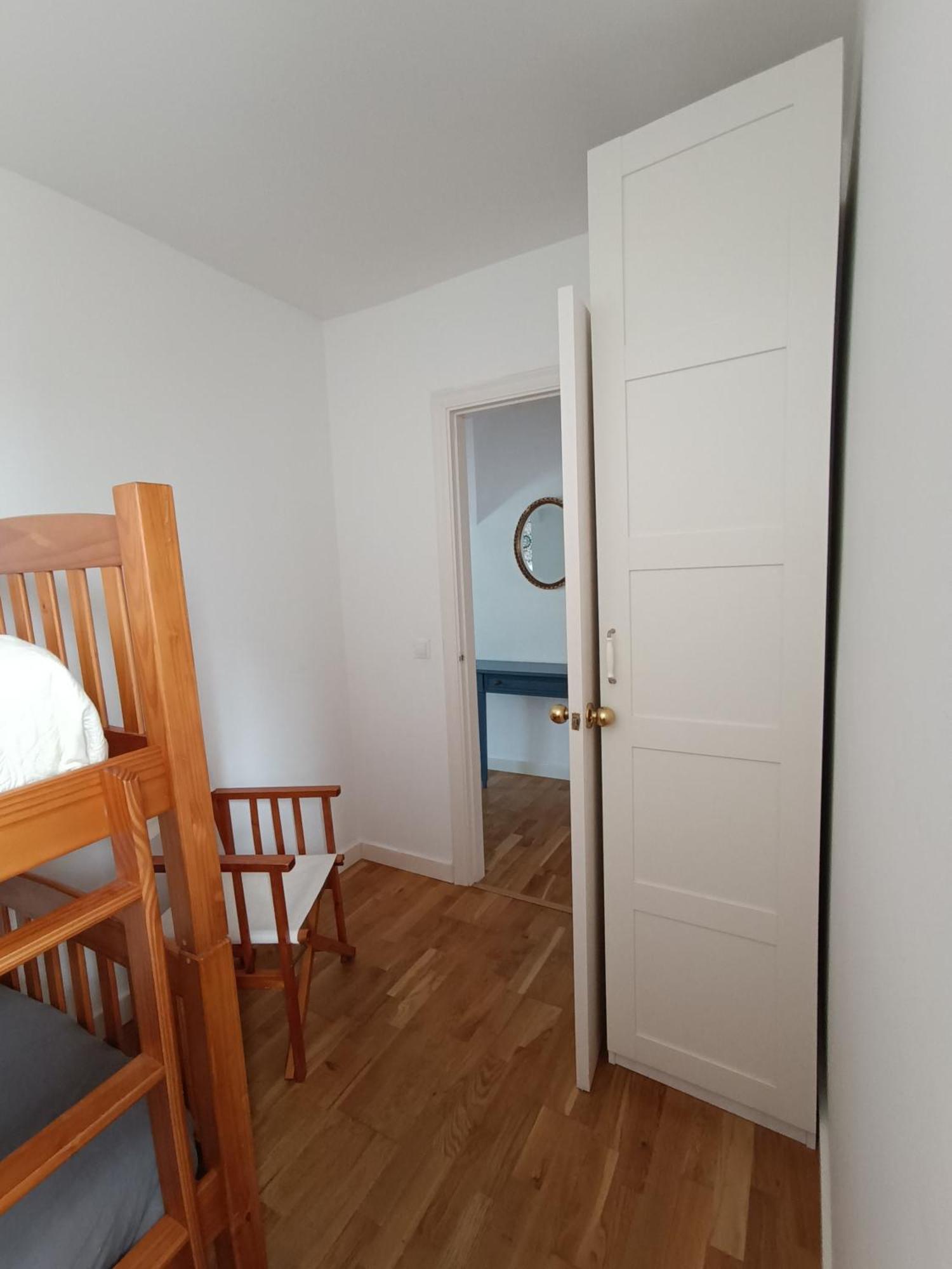 Bolivia Beach Apartments Малага Екстериор снимка
